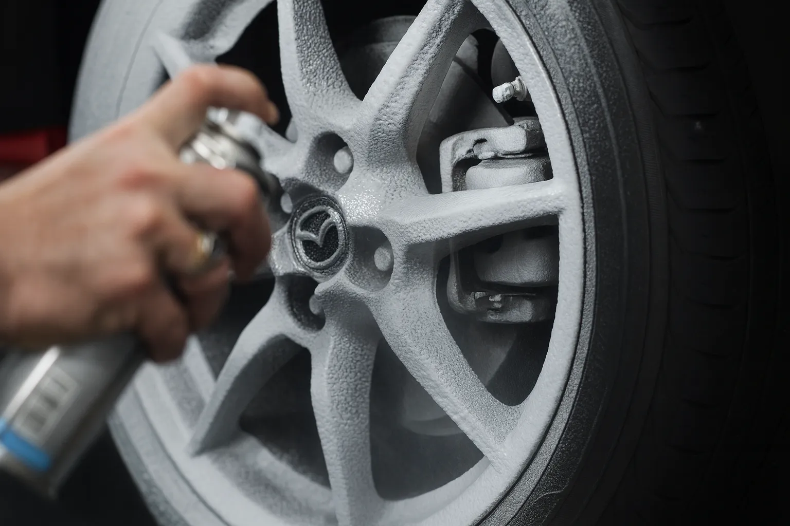 Zum Vergrößern klicken Felge